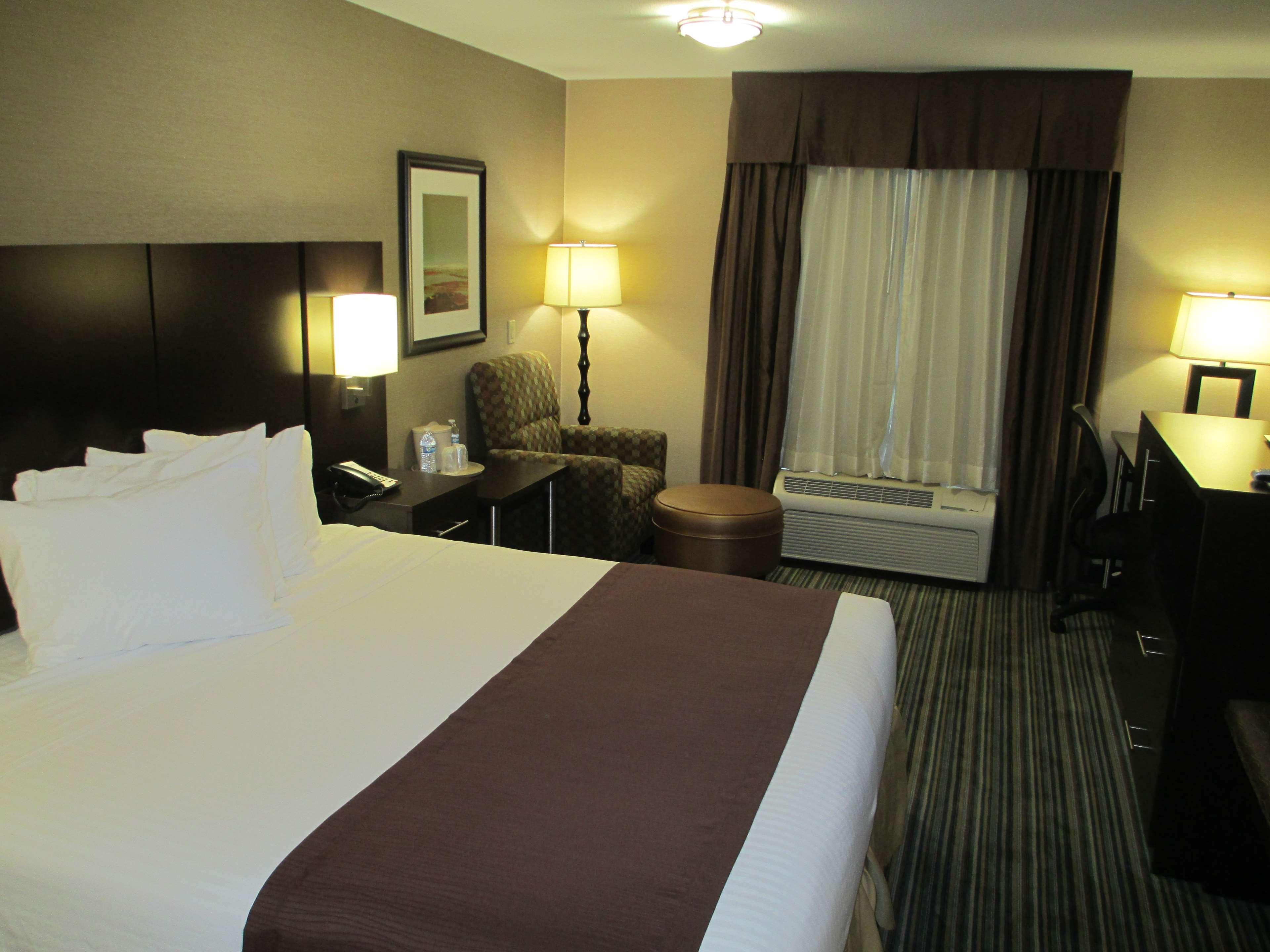 Best Western Brentwood Inn Екстериор снимка