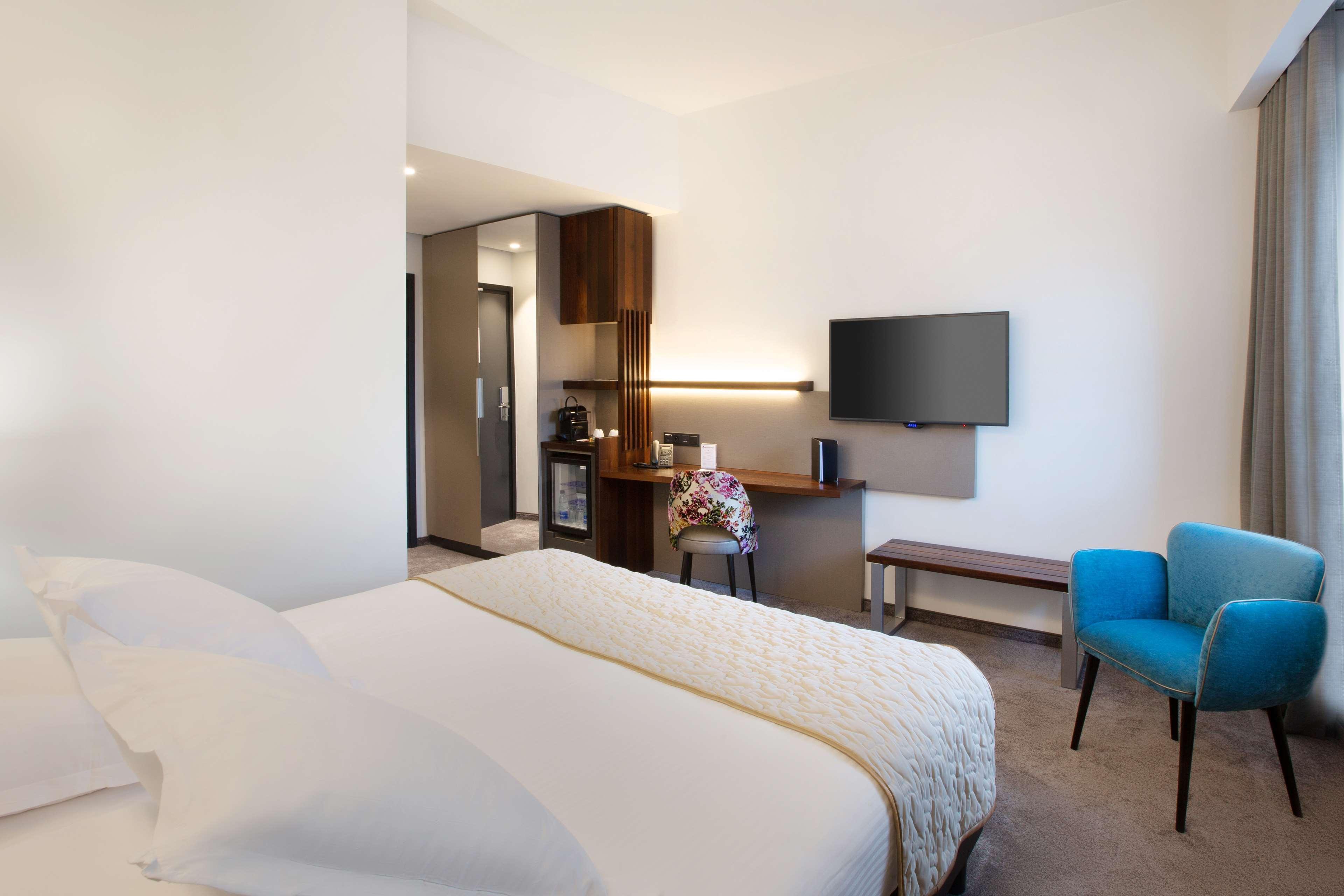 Best Western Brentwood Inn Екстериор снимка